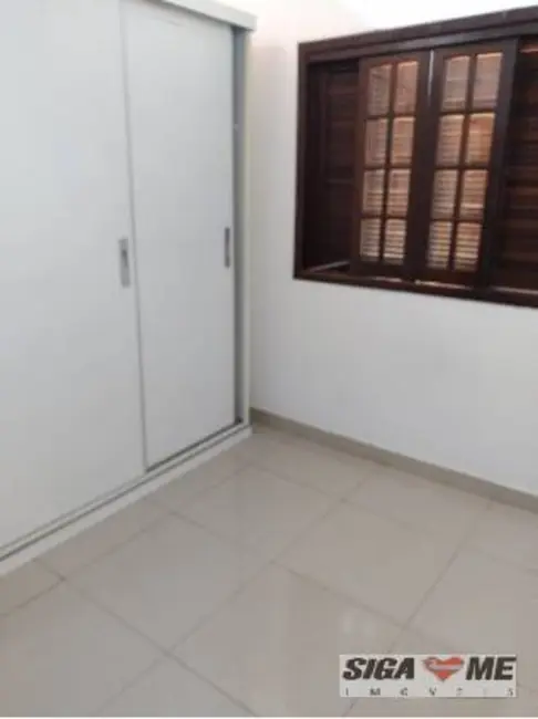 Foto 4 de Casa com 5 quartos à venda e para alugar, 190m2 em Vila Gumercindo, São Paulo - SP