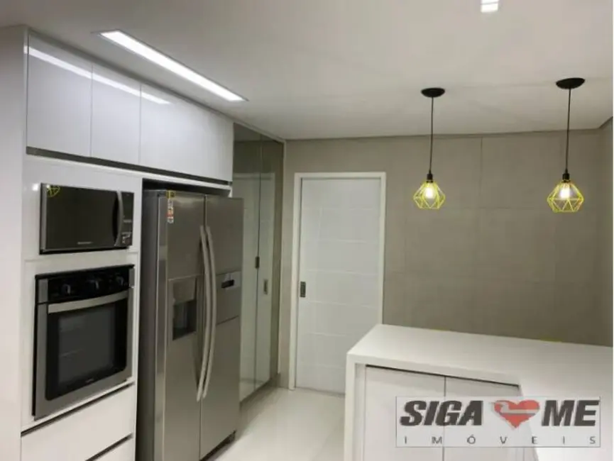 Foto 5 de Apartamento com 4 quartos à venda, 238m2 em Vila Suzana, São Paulo - SP