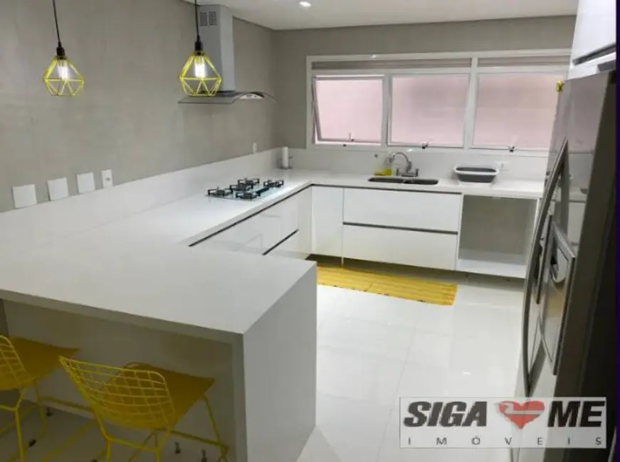 Foto 3 de Apartamento com 4 quartos à venda, 238m2 em Vila Suzana, São Paulo - SP