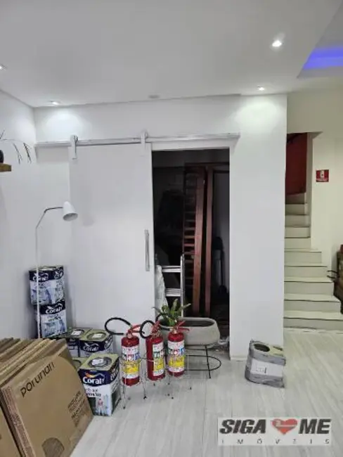 Foto 2 de Casa com 2 quartos à venda, 140m2 em Jardim Portal I e II, São Paulo - SP