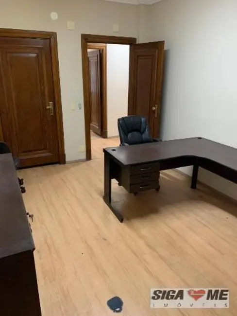 Sala Comercial à venda, 202m2 em República, São Paulo - SP - imagem 4 Foto 4 de Sala Comercial à venda, 202m2 em República, São Paulo - SP