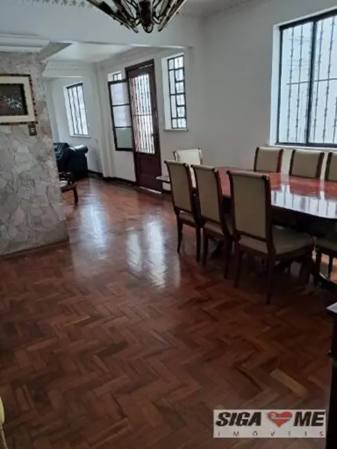 Casa com 3 quartos à venda, 330m2 em Mirandópolis, São Paulo - SP - imagem 4 Foto 4 de Casa com 3 quartos à venda, 330m2 em Mirandópolis, São Paulo - SP