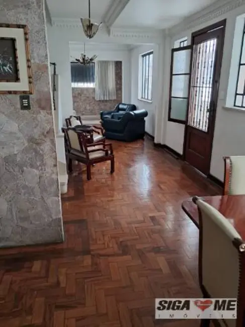 Casa com 3 quartos à venda, 330m2 em Mirandópolis, São Paulo - SP - imagem 6 Foto 6 de Casa com 3 quartos à venda, 330m2 em Mirandópolis, São Paulo - SP