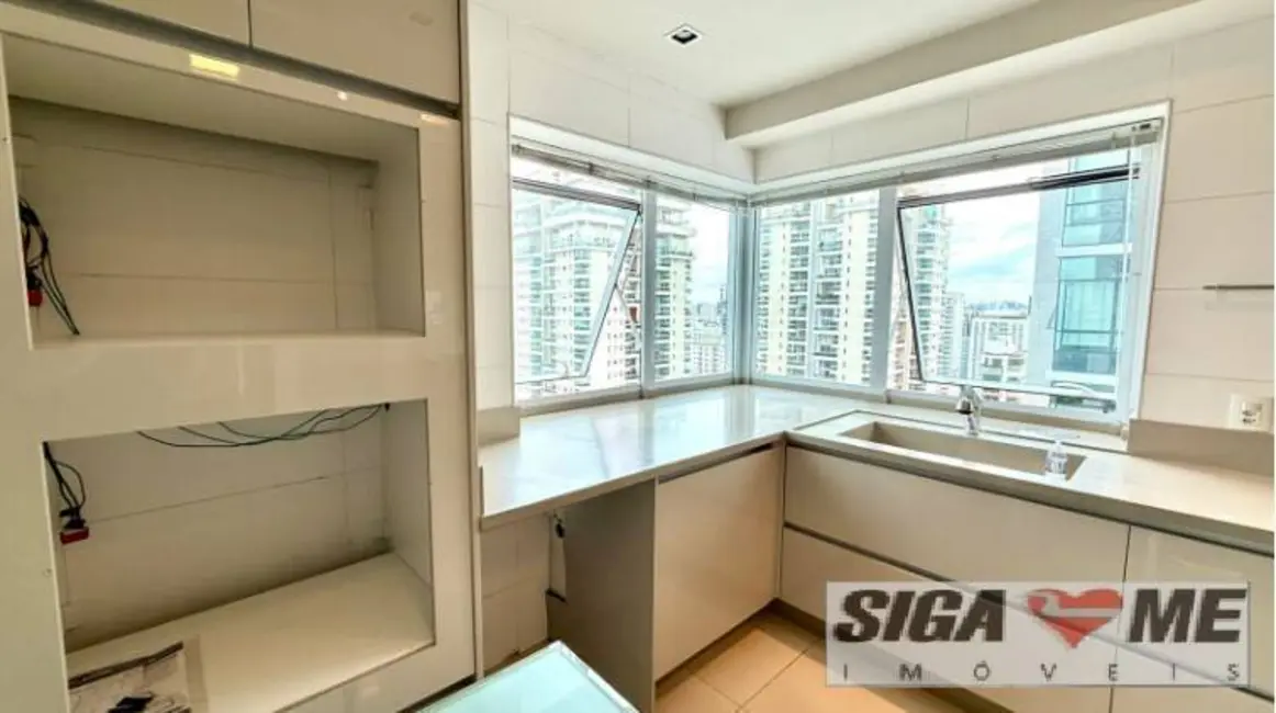 Foto 6 de Apartamento com 3 quartos à venda, 251m2 em Campo Belo, São Paulo - SP