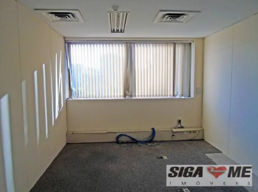 Sala Comercial à venda, 170m2 em Centro, São Paulo - SP - imagem 7 Foto 7 de Sala Comercial à venda, 170m2 em Centro, São Paulo - SP