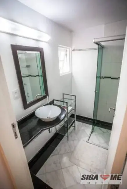 Casa com 2 quartos à venda, 110m2 em Pinheiros, São Paulo - SP - imagem 5 Foto 5 de Casa com 2 quartos à venda, 110m2 em Pinheiros, São Paulo - SP