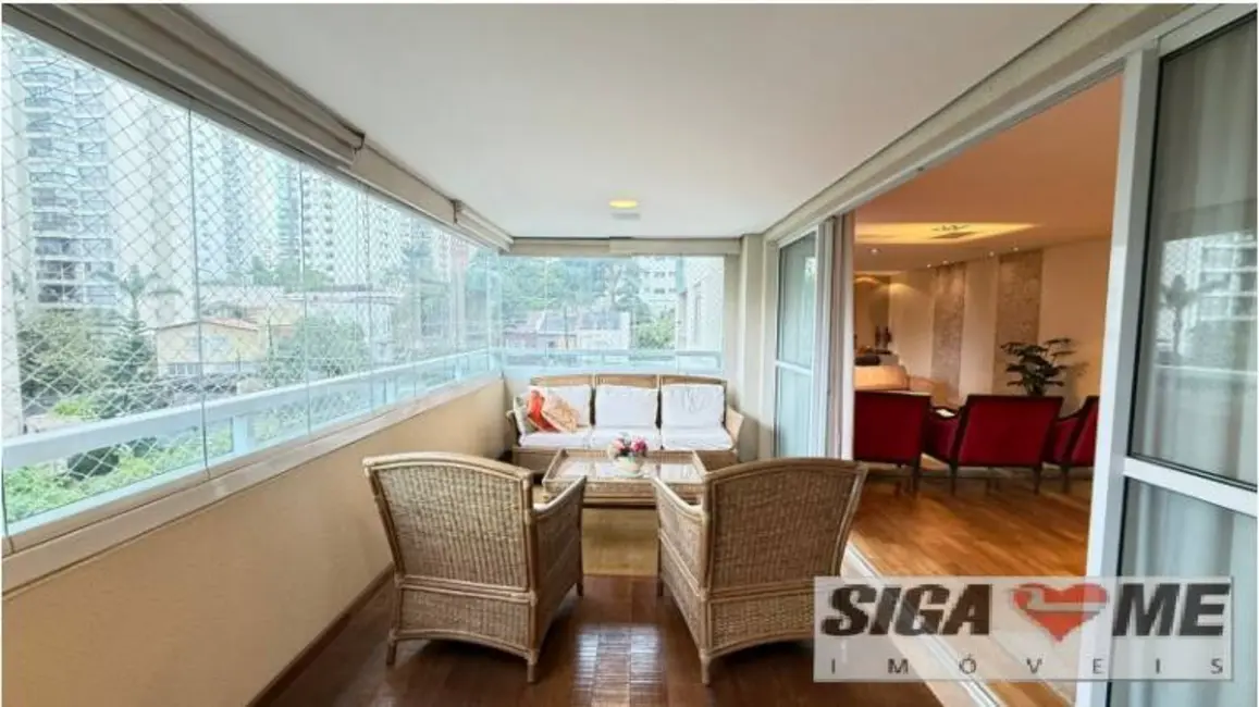Foto 2 de Apartamento com 3 quartos à venda, 206m2 em Campo Belo, São Paulo - SP