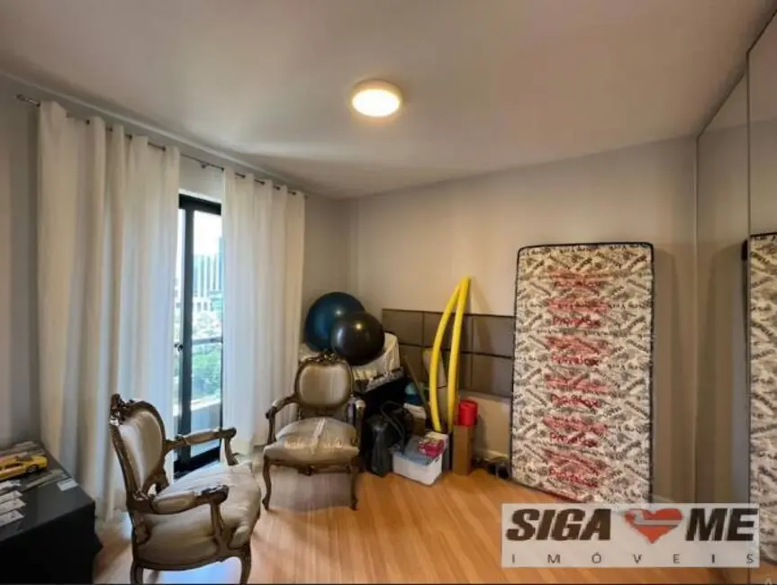 Foto 6 de Apartamento com 4 quartos à venda, 220m2 em Itaim Bibi, São Paulo - SP
