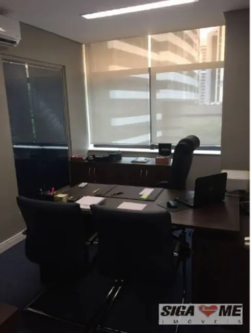 Foto 5 de Sala Comercial à venda, 100m2 em Cidade Monções, São Paulo - SP