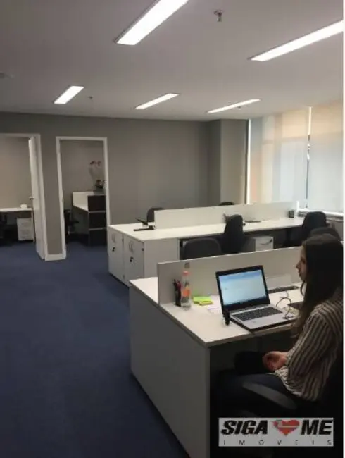 Foto 4 de Sala Comercial à venda, 100m2 em Cidade Monções, São Paulo - SP