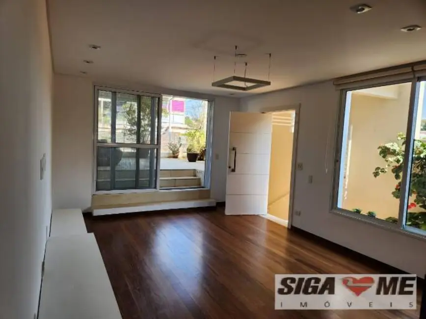 Foto 1 de Casa com 3 quartos para alugar, 189m2 em Mirandópolis, São Paulo - SP