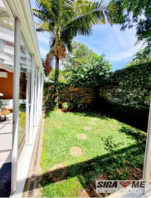 Casa de Condomínio com 3 quartos à venda em Chácara Monte Alegre, São Paulo - SP - imagem 3 Foto 3 de Casa de Condomínio com 3 quartos à venda em Chácara Monte Alegre, São Paulo - SP