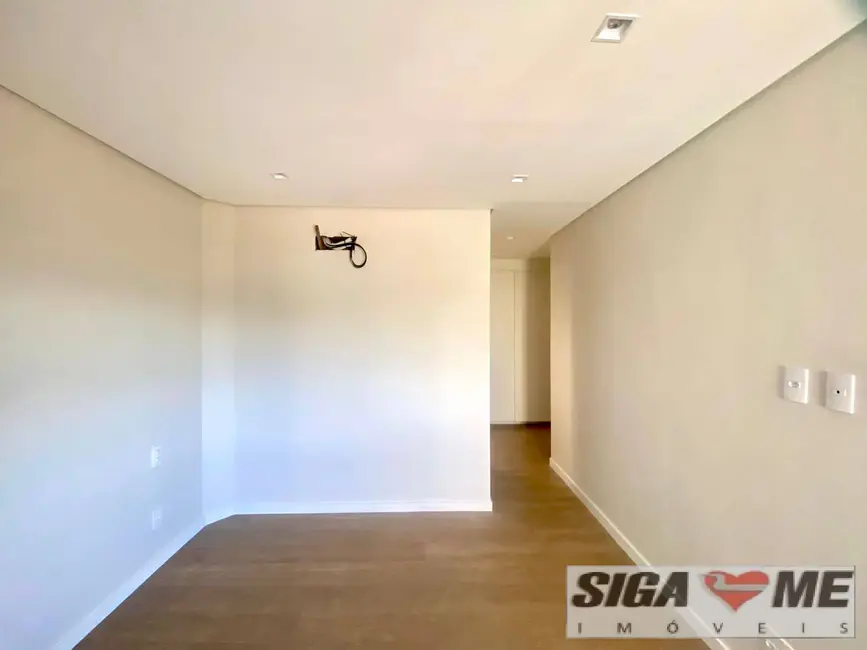 Foto 6 de Apartamento com 3 quartos para alugar, 218m2 em Vila Mariana, São Paulo - SP