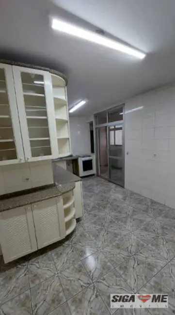 Foto 4 de Apartamento com 3 quartos para alugar em Campo Belo, São Paulo - SP
