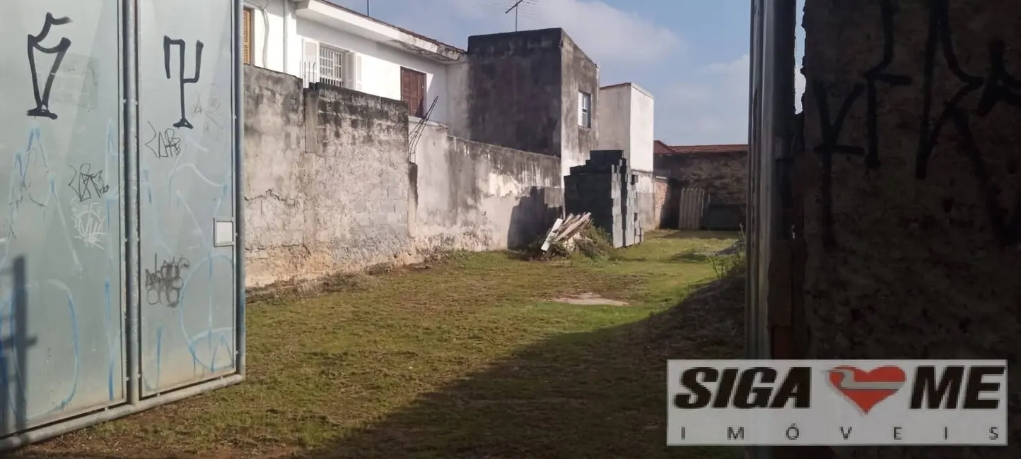 Foto 3 de Terreno / Lote à venda em Lapa de Baixo, São Paulo - SP