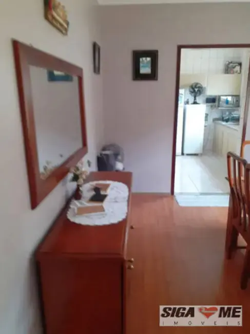 Foto 8 de Casa com 3 quartos à venda em Vila Marari, São Paulo - SP