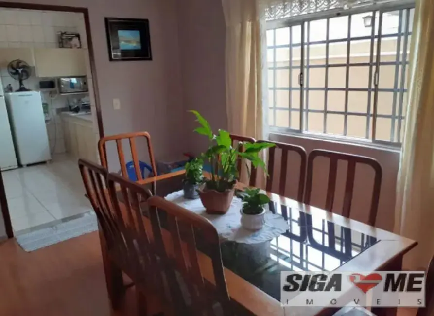 Foto 3 de Casa com 3 quartos à venda em Vila Marari, São Paulo - SP