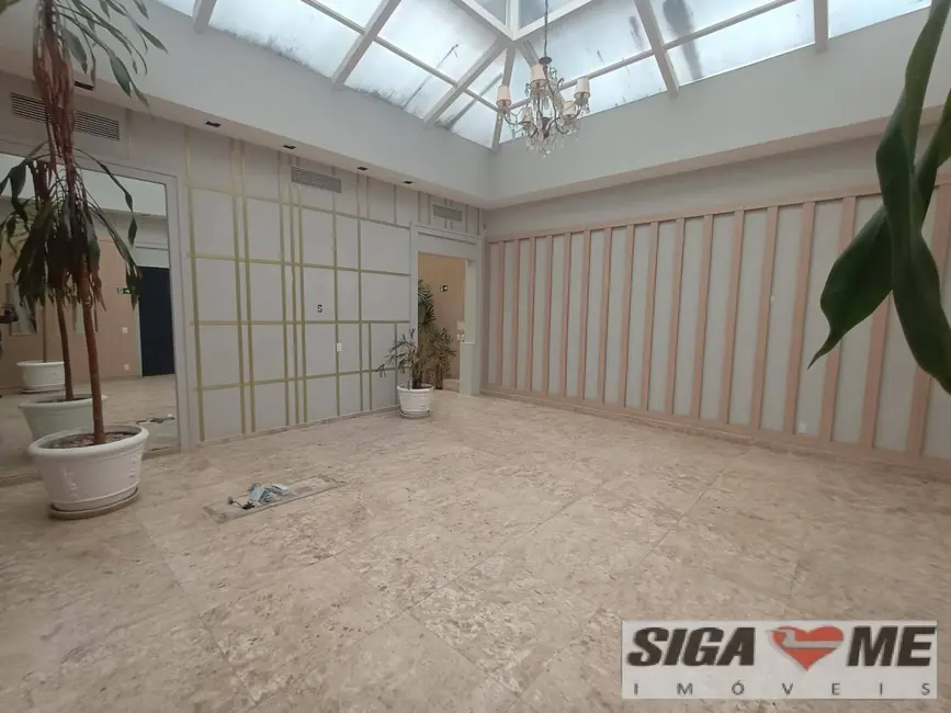 Sala Comercial à venda e para alugar, 1025m2 em Moema, São Paulo - SP - imagem 3 Foto 3 de Sala Comercial à venda e para alugar, 1025m2 em Moema, São Paulo - SP