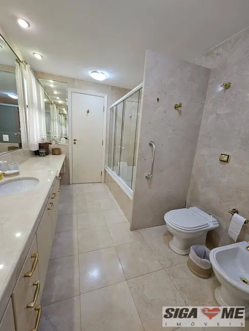 Foto 3 de Casa com 2 quartos à venda, 589m2 em Cidade Jardim, São Paulo - SP