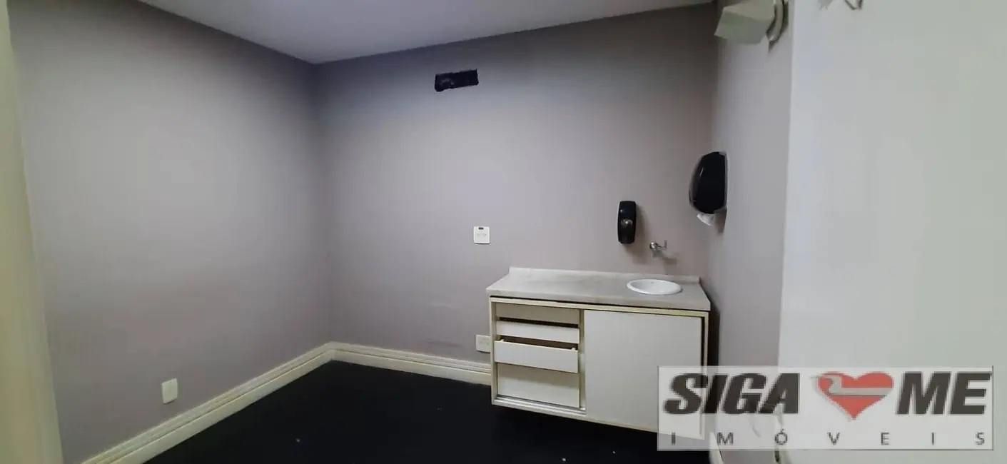 Sala Comercial para alugar, 472m2 em Itaim Bibi, São Paulo - SP - imagem 7 Foto 7 de Sala Comercial para alugar, 472m2 em Itaim Bibi, São Paulo - SP