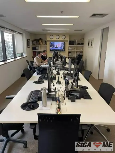 Foto 3 de Sala Comercial para alugar, 141m2 em Itaim Bibi, São Paulo - SP