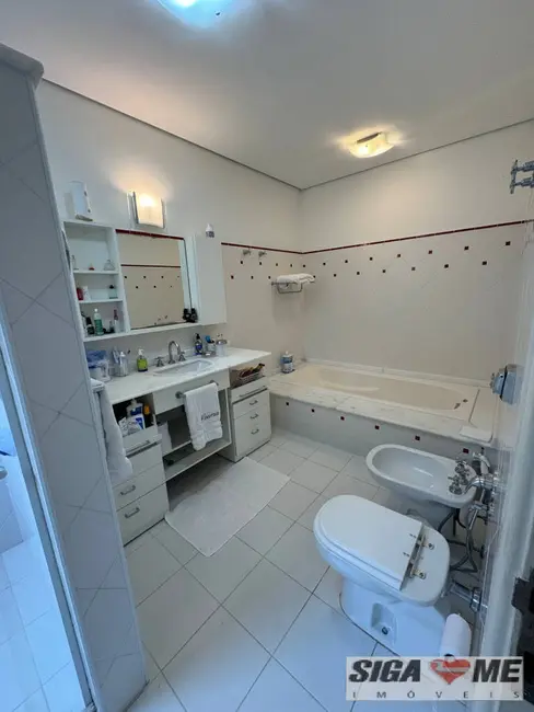 Foto 4 de Casa à venda, 849m2 em Tanque, Atibaia - SP