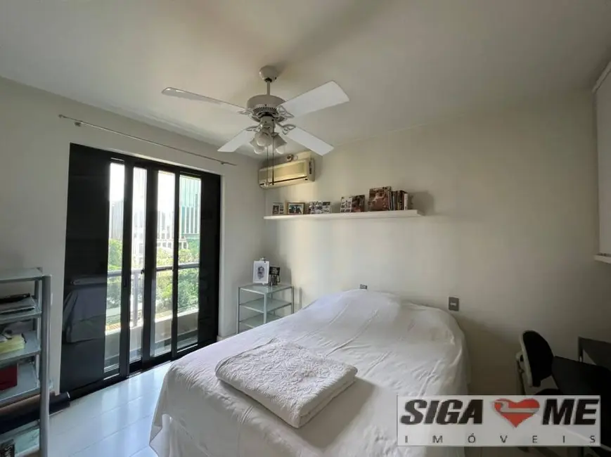 Apartamento com 4 quartos à venda, 220m2 em Itaim Bibi, São Paulo - SP - imagem 7 Foto 7 de Apartamento com 4 quartos à venda, 220m2 em Itaim Bibi, São Paulo - SP