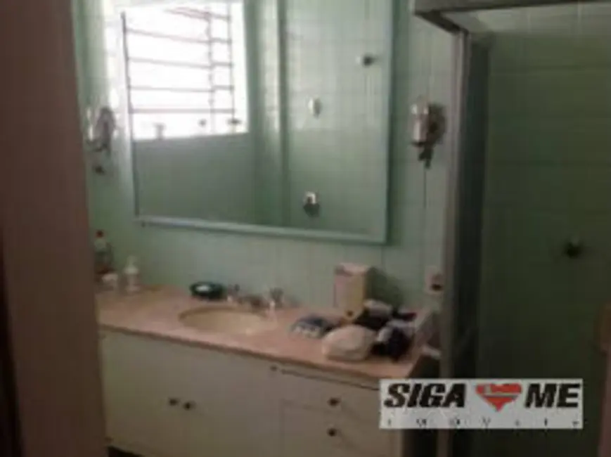 Casa com 3 quartos para alugar, 211m2 em Vila Mariana, São Paulo - SP - imagem 8 Foto 8 de Casa com 3 quartos para alugar, 211m2 em Vila Mariana, São Paulo - SP