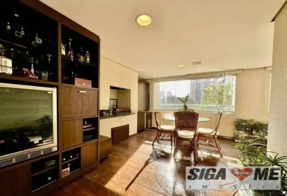 Apartamento à venda, 206m2 em Campo Belo, São Paulo - SP - imagem 9 Foto 9 de Apartamento à venda, 206m2 em Campo Belo, São Paulo - SP