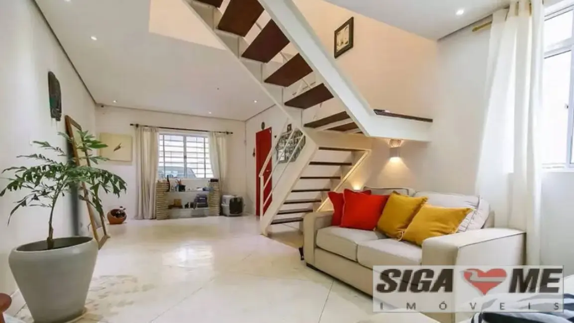 Foto 2 de Casa com 3 quartos à venda e para alugar, 200m2 em Campo Belo, São Paulo - SP