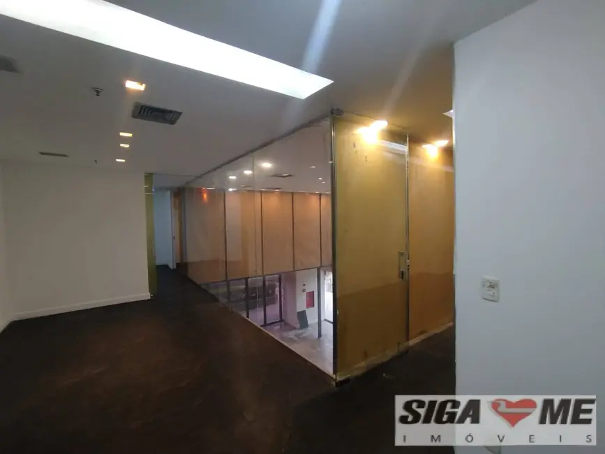 Sala Comercial para alugar, 294m2 em Itaim Bibi, São Paulo - SP - imagem 9 Foto 9 de Sala Comercial para alugar, 294m2 em Itaim Bibi, São Paulo - SP