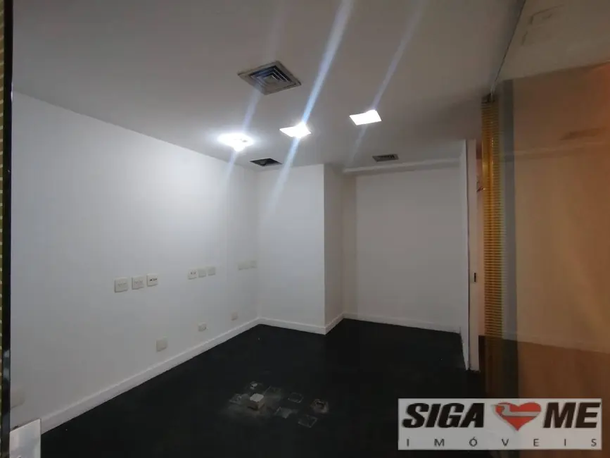 Sala Comercial para alugar, 294m2 em Itaim Bibi, São Paulo - SP - imagem 7 Foto 7 de Sala Comercial para alugar, 294m2 em Itaim Bibi, São Paulo - SP