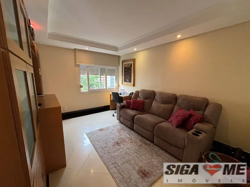 Apartamento com 4 quartos à venda, 230m2 em Indianópolis, São Paulo - SP - imagem 3 Foto 3 de Apartamento com 4 quartos à venda, 230m2 em Indianópolis, São Paulo - SP