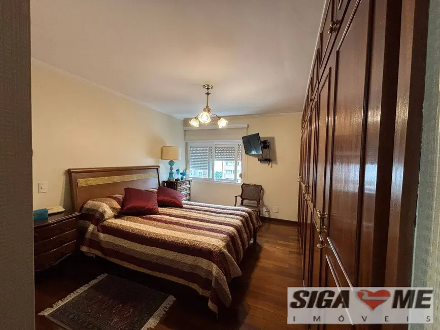 Apartamento com 4 quartos à venda, 230m2 em Indianópolis, São Paulo - SP - imagem 5 Foto 5 de Apartamento com 4 quartos à venda, 230m2 em Indianópolis, São Paulo - SP