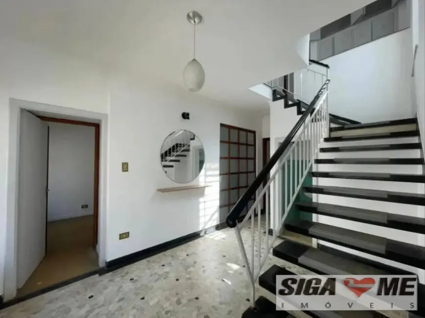 Foto 3 de Casa com 5 quartos à venda, 251m2 em Mirandópolis, São Paulo - SP