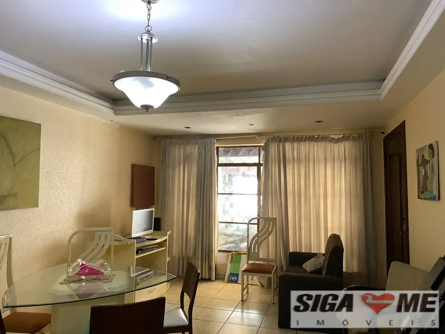 Foto 1 de Casa com 4 quartos à venda e para alugar, 200m2 em Mirandópolis, São Paulo - SP