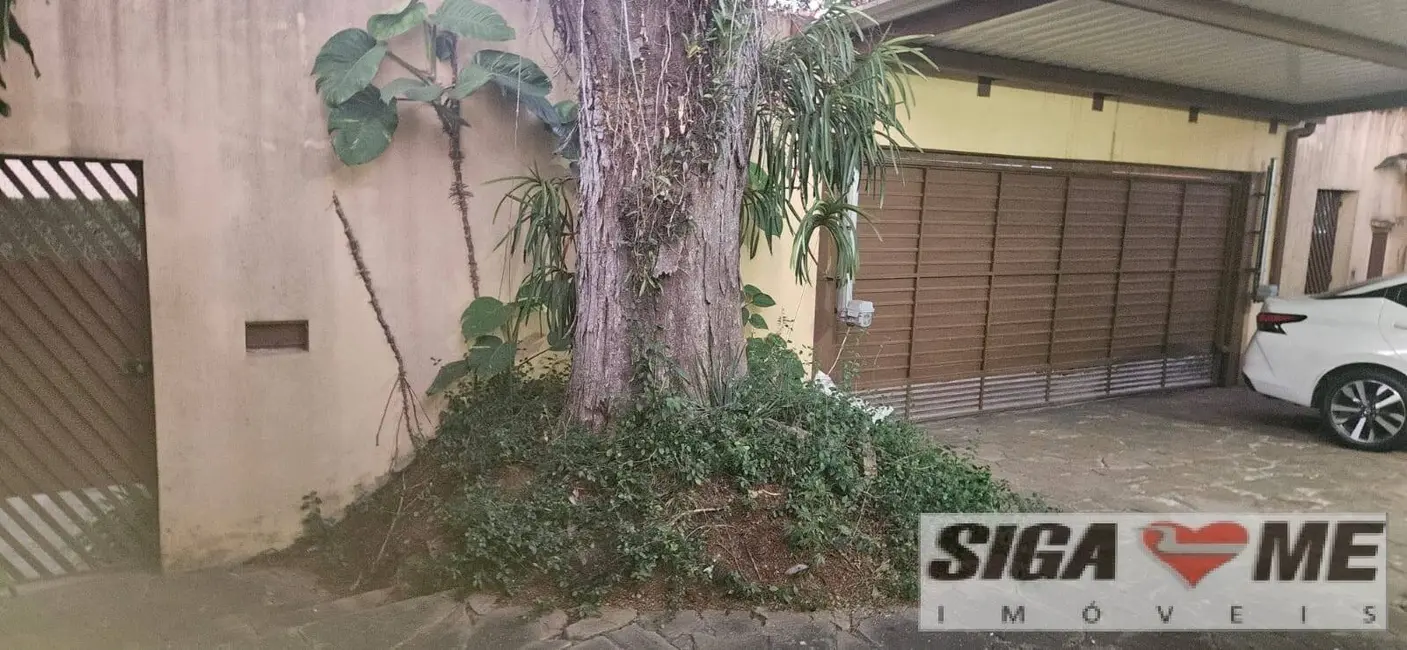 Foto 3 de Casa com 4 quartos à venda, 980m2 em Campo Belo, São Paulo - SP