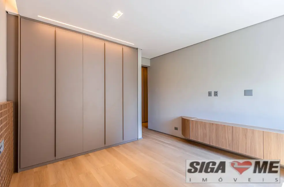 Apartamento com 3 quartos à venda, 185m2 em Itaim Bibi, São Paulo - SP - imagem 8 Foto 8 de Apartamento com 3 quartos à venda, 185m2 em Itaim Bibi, São Paulo - SP