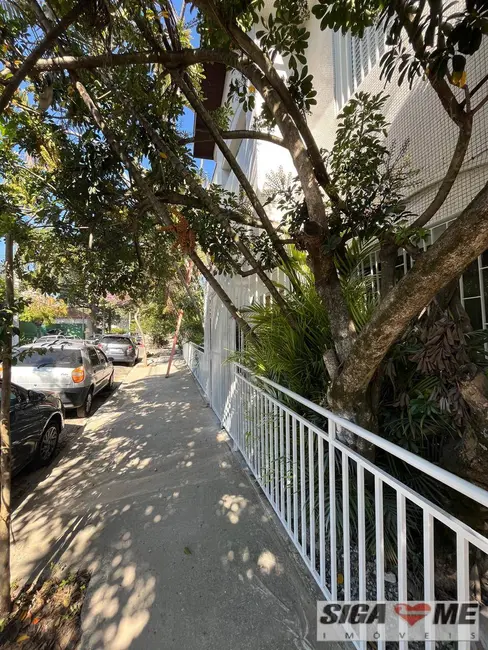 Foto 2 de Casa com 3 quartos para alugar, 200m2 em Vila Nova Conceição, São Paulo - SP