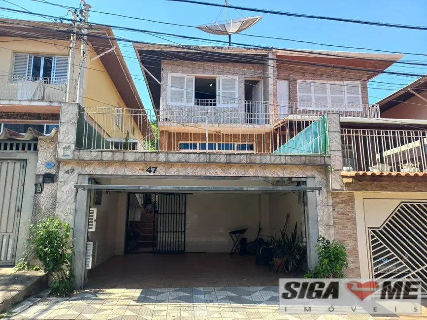 Sobrado com 3 quartos à venda, 150m2 em Jardim Aeroporto, São Paulo - SP - imagem 1 Foto 1 de Sobrado com 3 quartos à venda, 150m2 em Jardim Aeroporto, São Paulo - SP