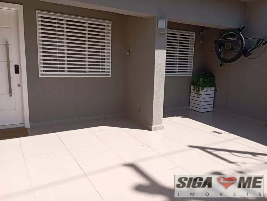 Foto 2 de Casa com 3 quartos à venda, 180m2 em Campo Belo, São Paulo - SP