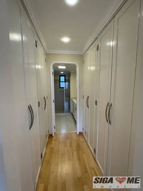 Apartamento com 3 quartos à venda, 209m2 em Itaim Bibi, São Paulo - SP - imagem 9 Foto 9 de Apartamento com 3 quartos à venda, 209m2 em Itaim Bibi, São Paulo - SP