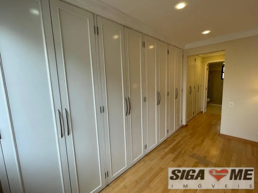 Apartamento com 3 quartos à venda, 209m2 em Itaim Bibi, São Paulo - SP - imagem 5 Foto 5 de Apartamento com 3 quartos à venda, 209m2 em Itaim Bibi, São Paulo - SP