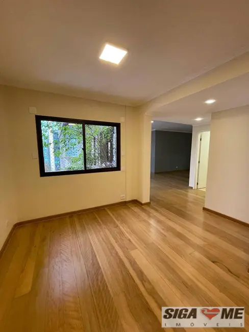 Apartamento com 3 quartos à venda, 209m2 em Itaim Bibi, São Paulo - SP - imagem 1 Foto 1 de Apartamento com 3 quartos à venda, 209m2 em Itaim Bibi, São Paulo - SP