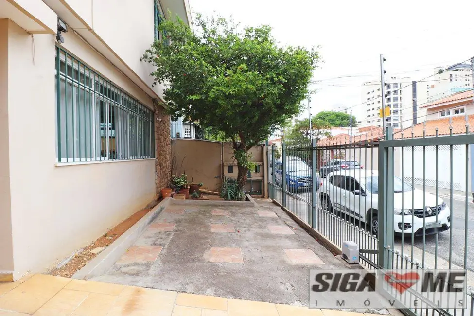 Casa com 4 quartos à venda e para alugar, 250m2 em Campo Belo, São Paulo - SP - imagem 3 Foto 3 de Casa com 4 quartos à venda e para alugar, 250m2 em Campo Belo, São Paulo - SP