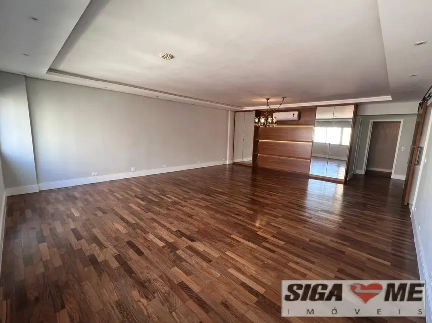 Apartamento com 3 quartos para alugar, 190m2 em Itaim Bibi, São Paulo - SP - imagem 1 Foto 1 de Apartamento com 3 quartos para alugar, 190m2 em Itaim Bibi, São Paulo - SP