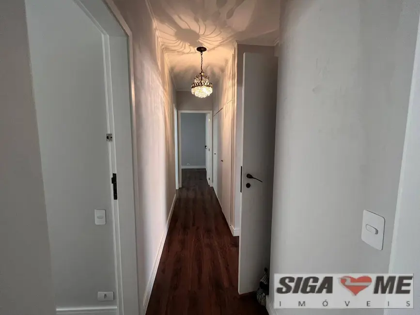 Apartamento com 3 quartos para alugar, 190m2 em Itaim Bibi, São Paulo - SP - imagem 9 Foto 9 de Apartamento com 3 quartos para alugar, 190m2 em Itaim Bibi, São Paulo - SP