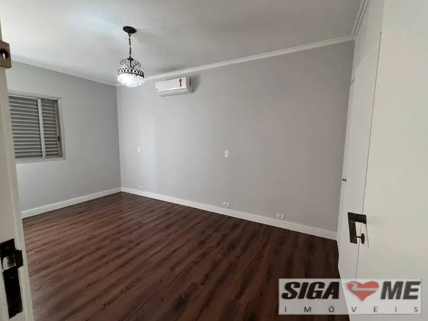 Apartamento com 3 quartos para alugar, 190m2 em Itaim Bibi, São Paulo - SP - imagem 7 Foto 7 de Apartamento com 3 quartos para alugar, 190m2 em Itaim Bibi, São Paulo - SP