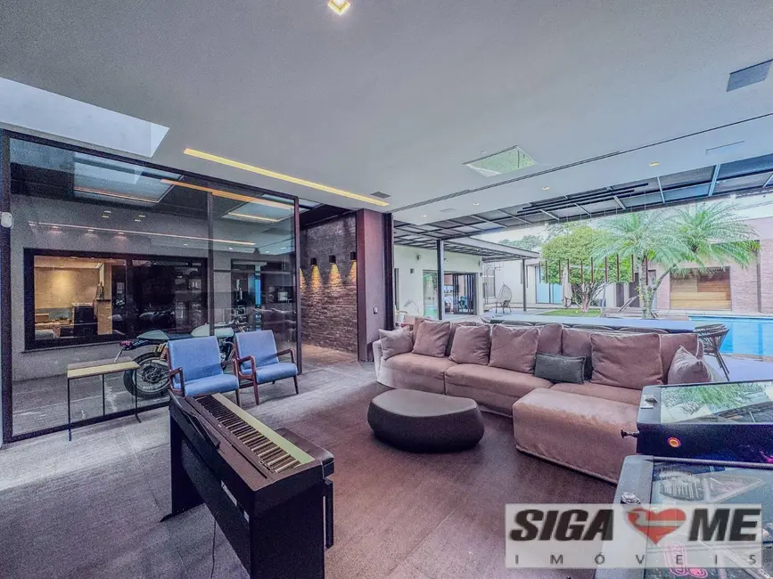 Casa com 5 quartos à venda, 896m2 em Jardim Europa, São Paulo - SP - imagem 5 Foto 5 de Casa com 5 quartos à venda, 896m2 em Jardim Europa, São Paulo - SP