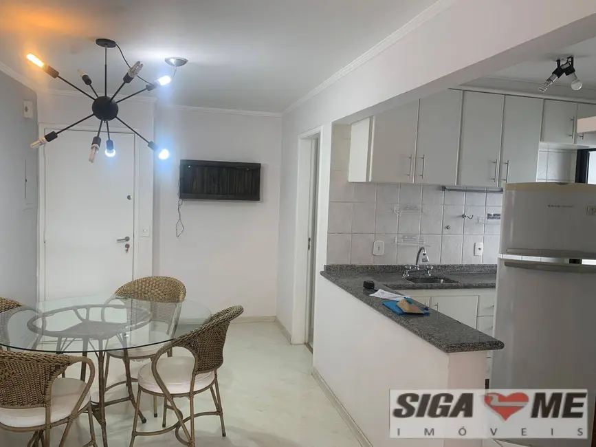 Foto 4 de Apartamento com 2 quartos para alugar, 55m2 em Moema, São Paulo - SP